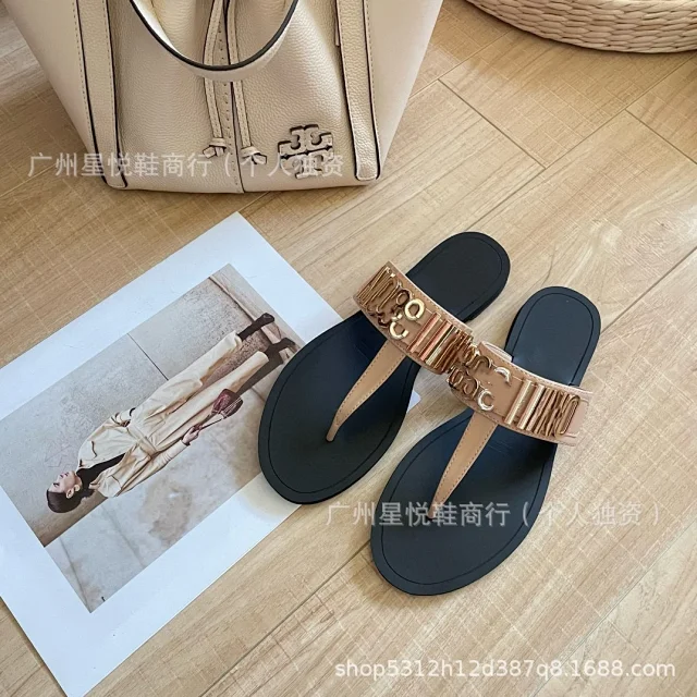 Moschino Sandals Metal Logo Thong product detail image 10