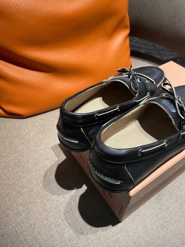 Hermès Moccasin Boat Shoes Distressed Brown Leather - 4