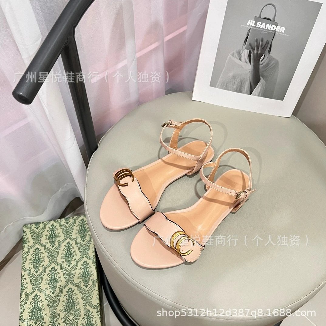 Gucci Marmont Flat Sandals Gold Metallic Sandals - 3