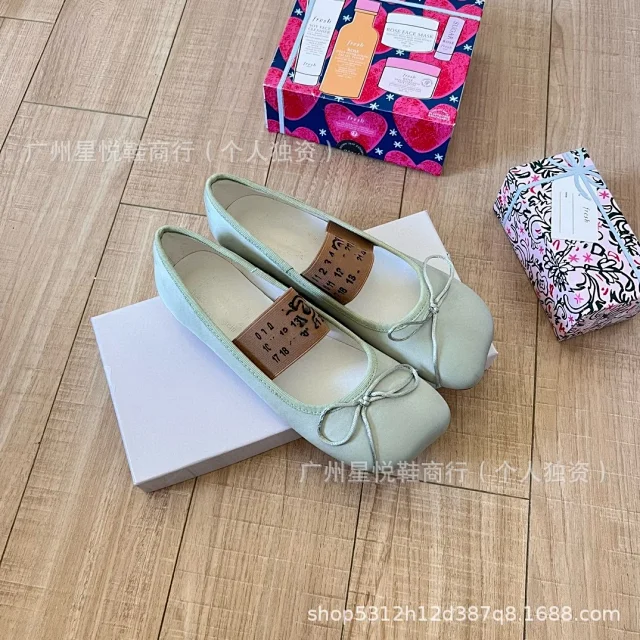 Maison Margiela Leather Shoes Tabi split-toe bow ballet flats product detail image 11