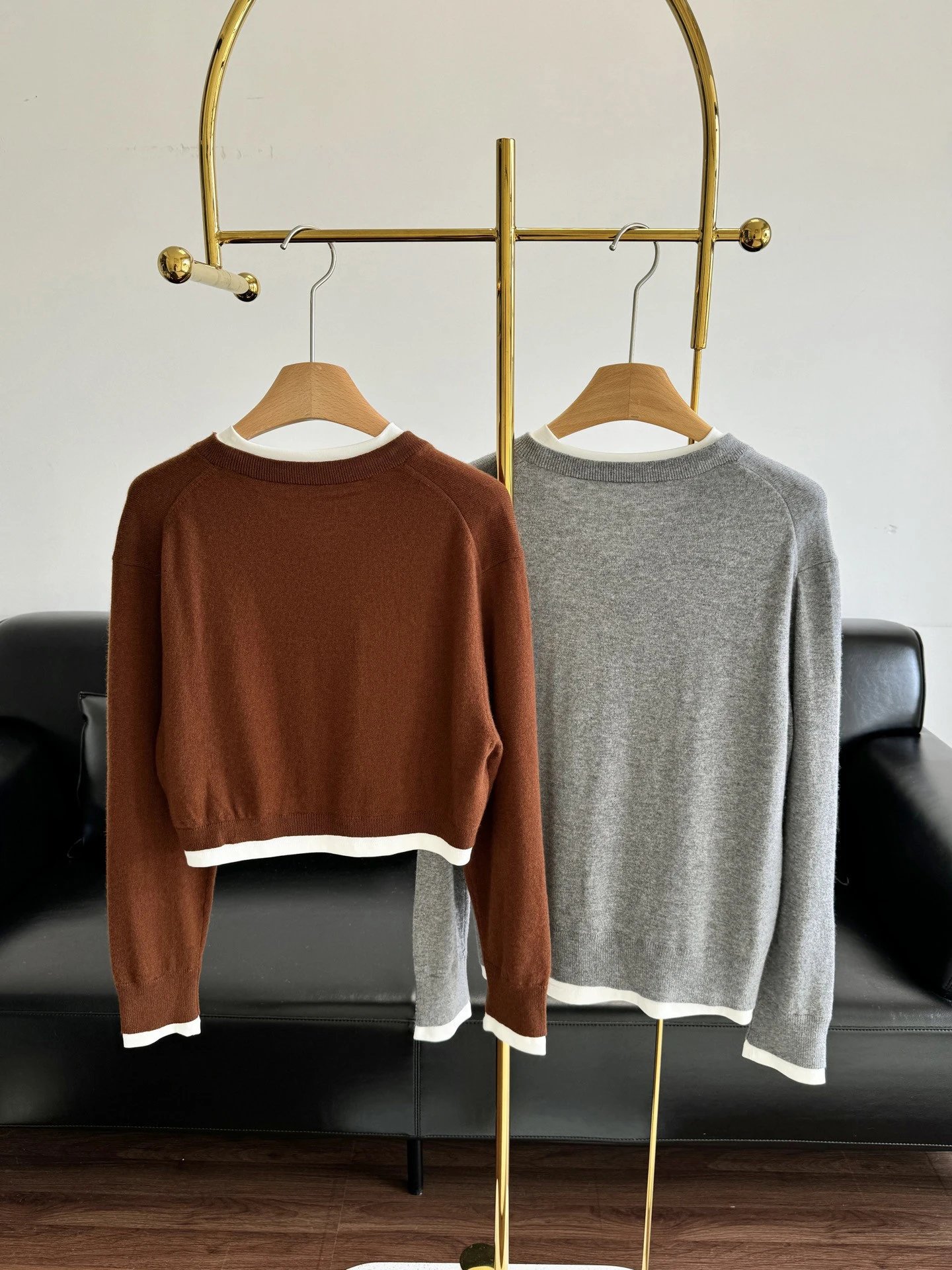 MMY Layered V-Neck Cropped Sweater Brown - 3