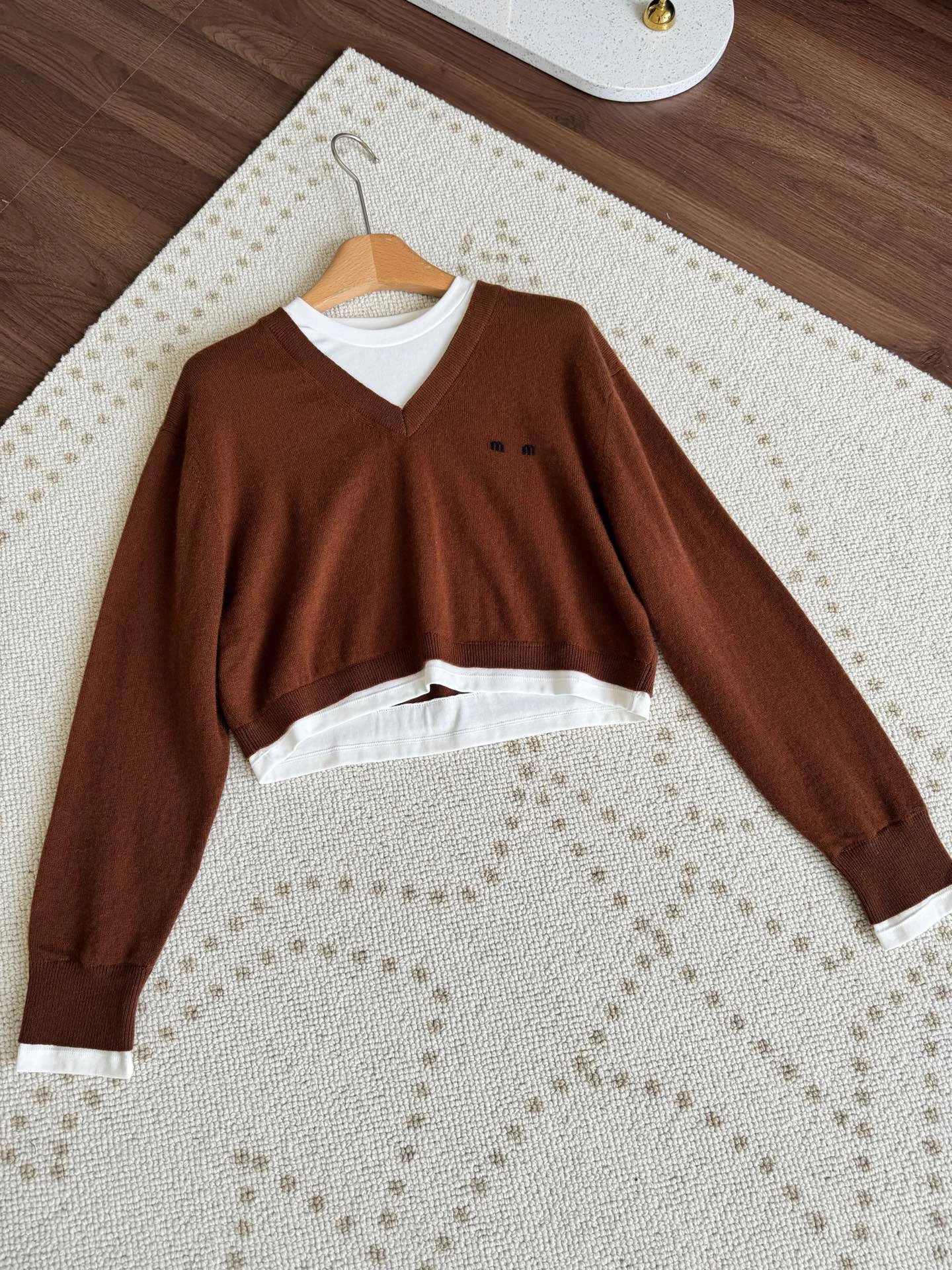 MMY Layered V-Neck Cropped Sweater Brown - 7
