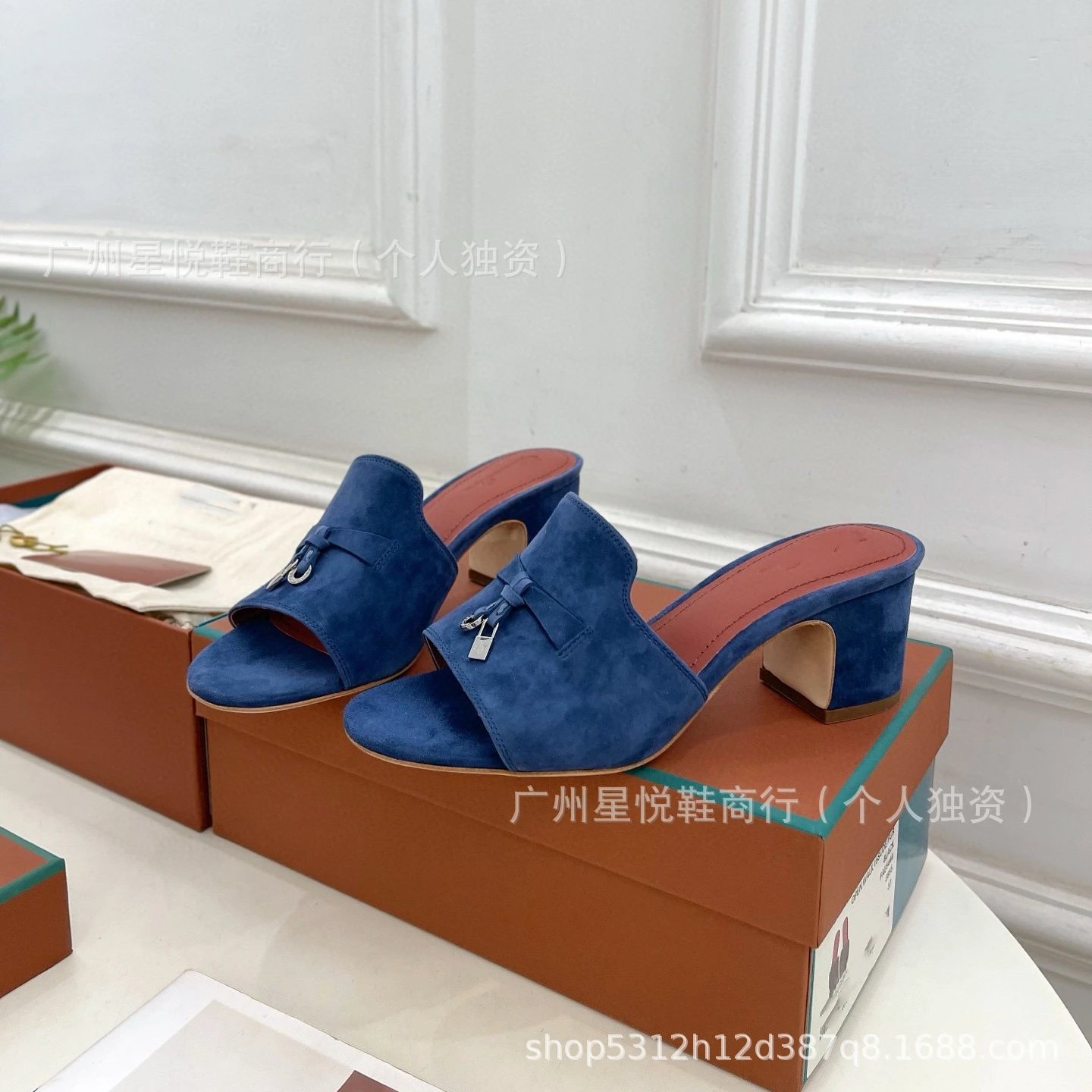 Hermès Oran Mule Yellow Suede Block Heel Sandals - 18