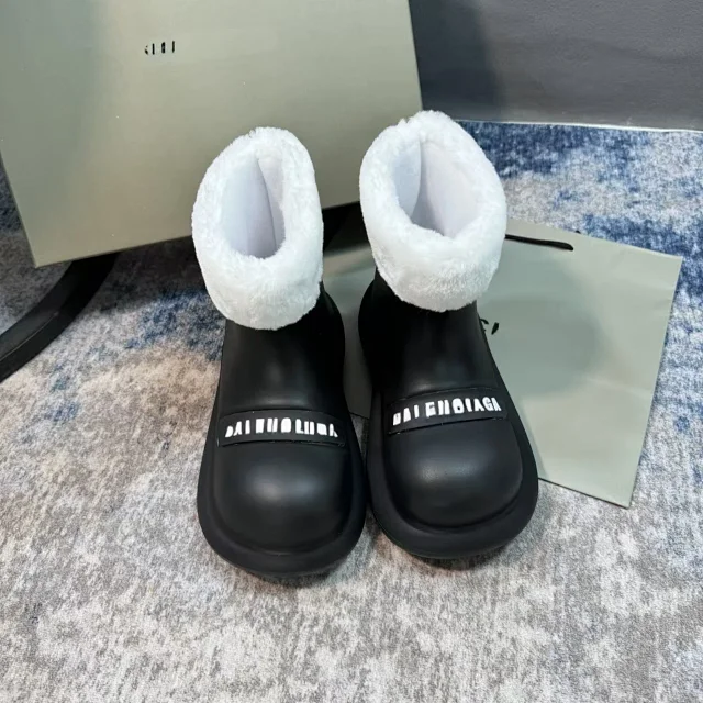 Balenciaga Boots Faux-fur-lined short rain with chunky soles product detail image 5