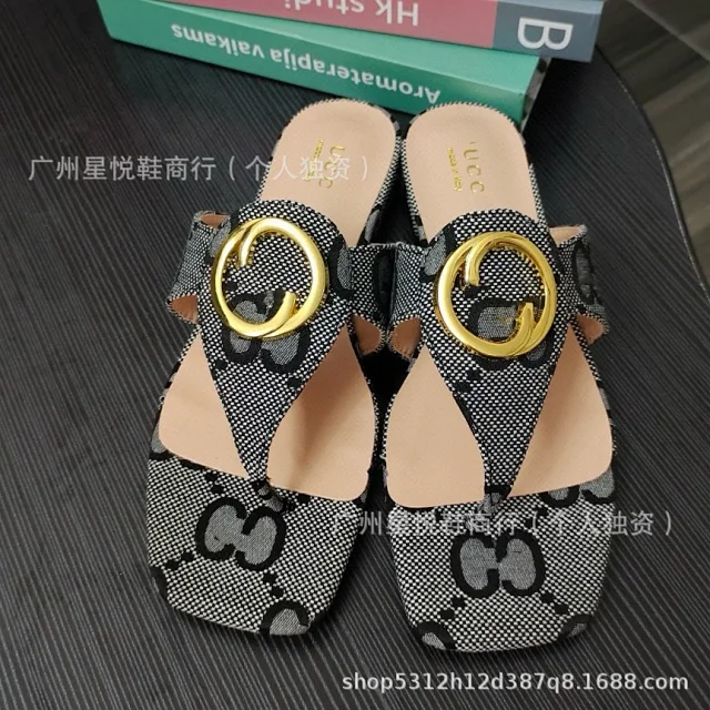 Gucci Slippers Square-Toe GG Monogram Buckle Slide product detail image 9
