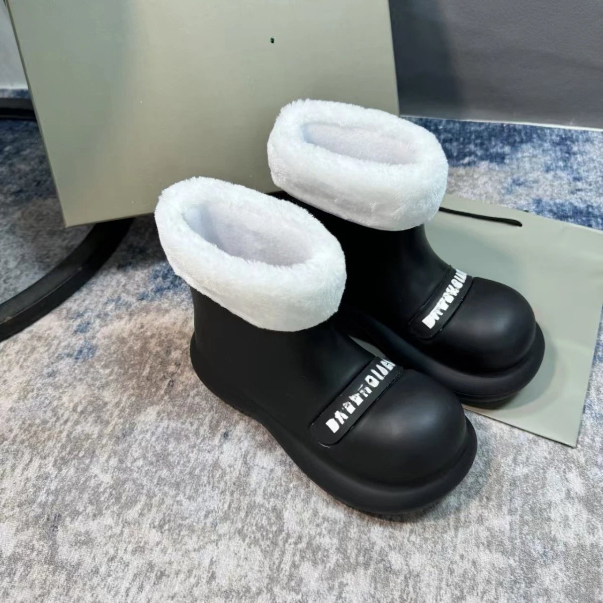 Balenciaga Boots Faux-fur-lined short rain with chunky soles image 5