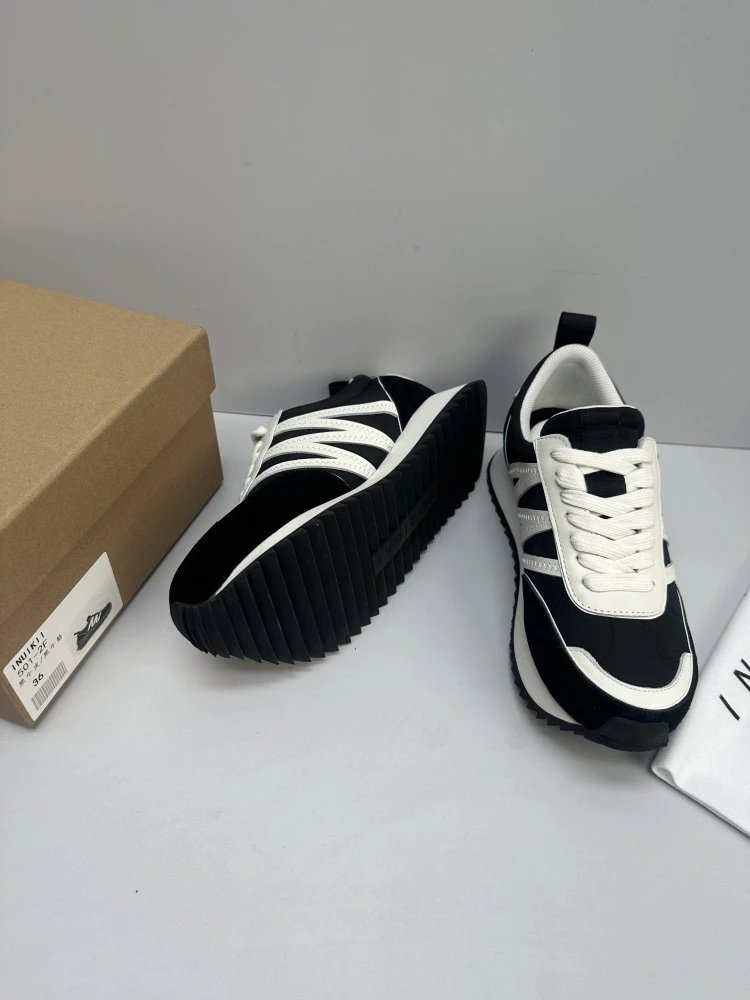 Uiki Chunky Sneakers Black and White Sneakers - 18