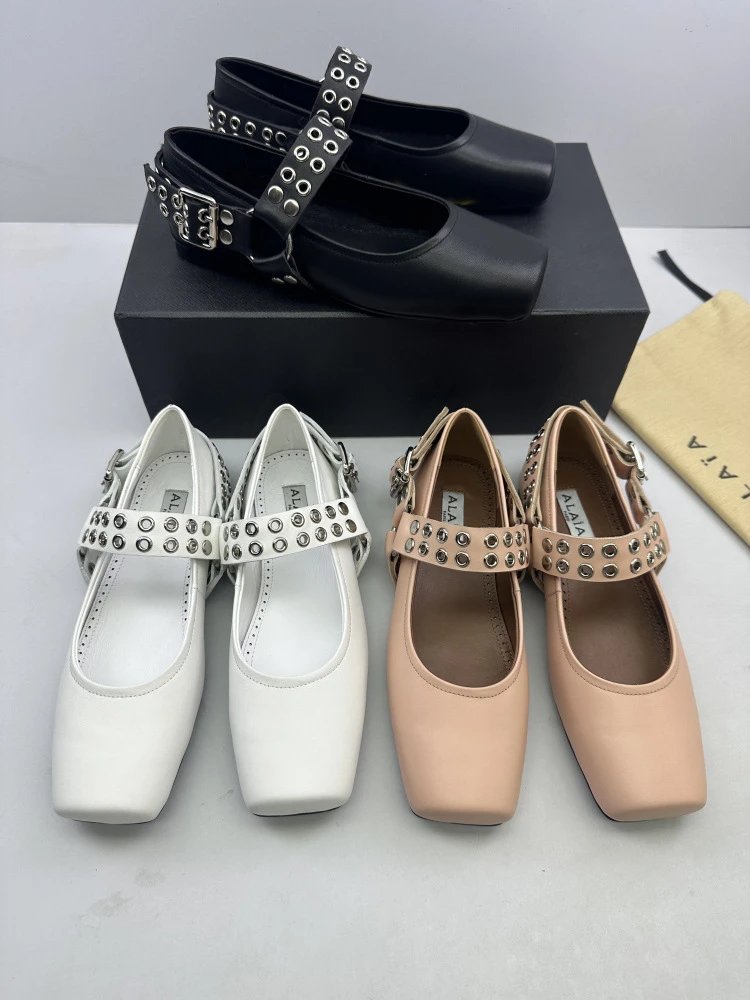 Valentino Garavani Rockstud Mary Jane White Leather Shoes - 2