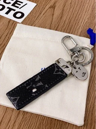 Unbranded Uncategorized Monogram Leather Keychain product detail image 4
