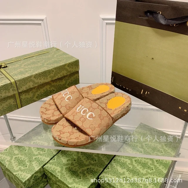 Gucci Slippers GG monogram platform slide product detail image 17