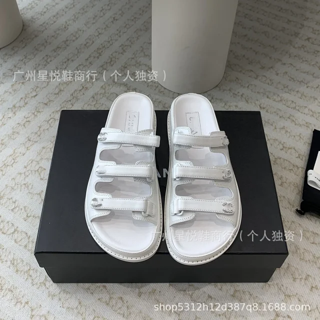 Chanel Sandals Three-strap rhinestone-logo product detail image 4