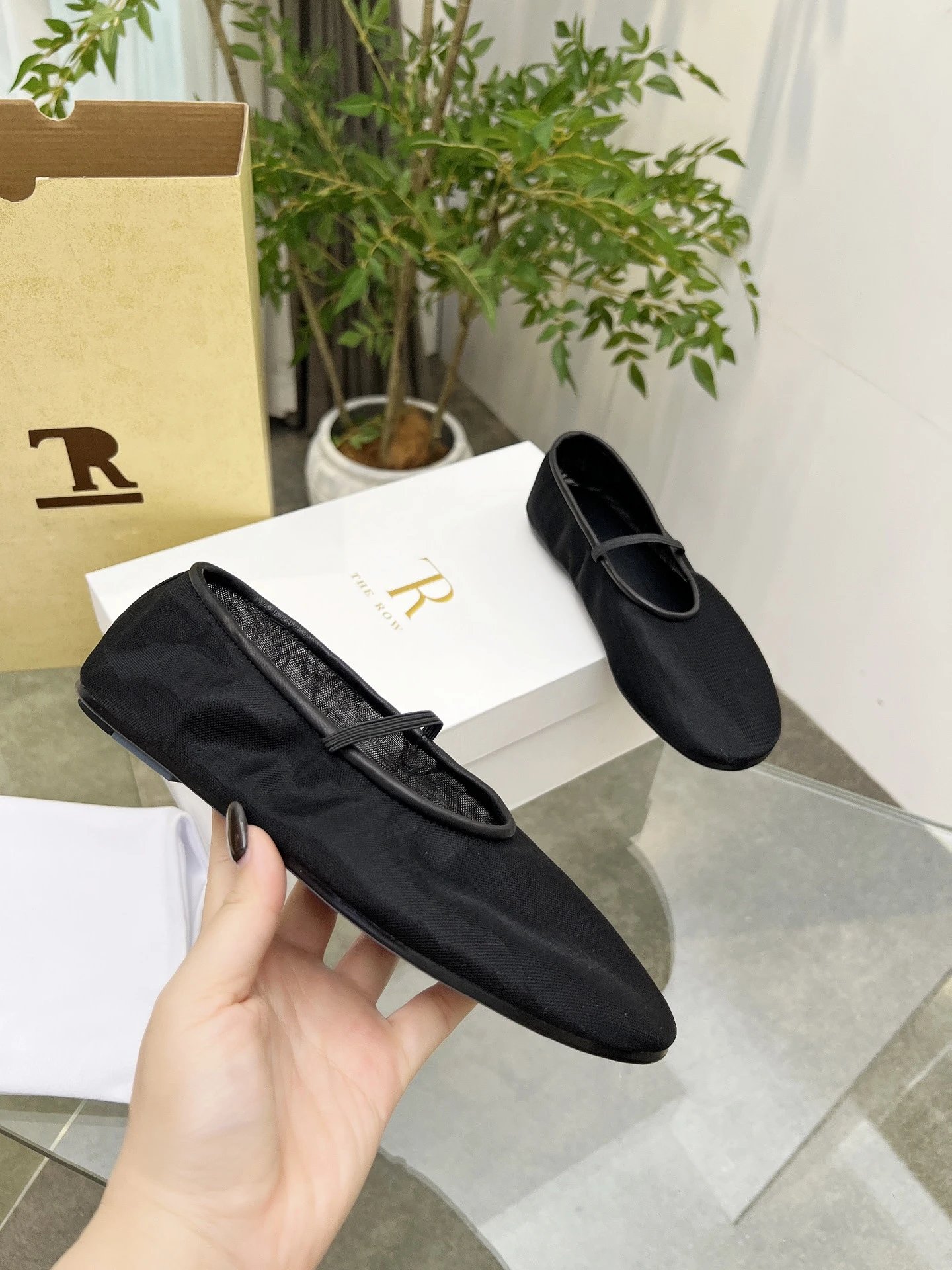 The Row Mary Jane Flat Black Shoes - 15