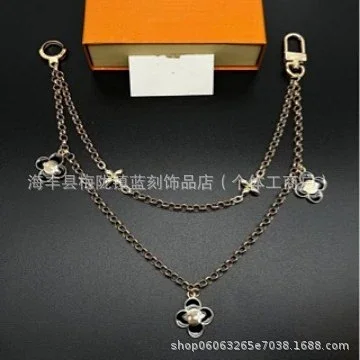 Louis Vuitton Jewelry Bag Charm Chain product detail image 2