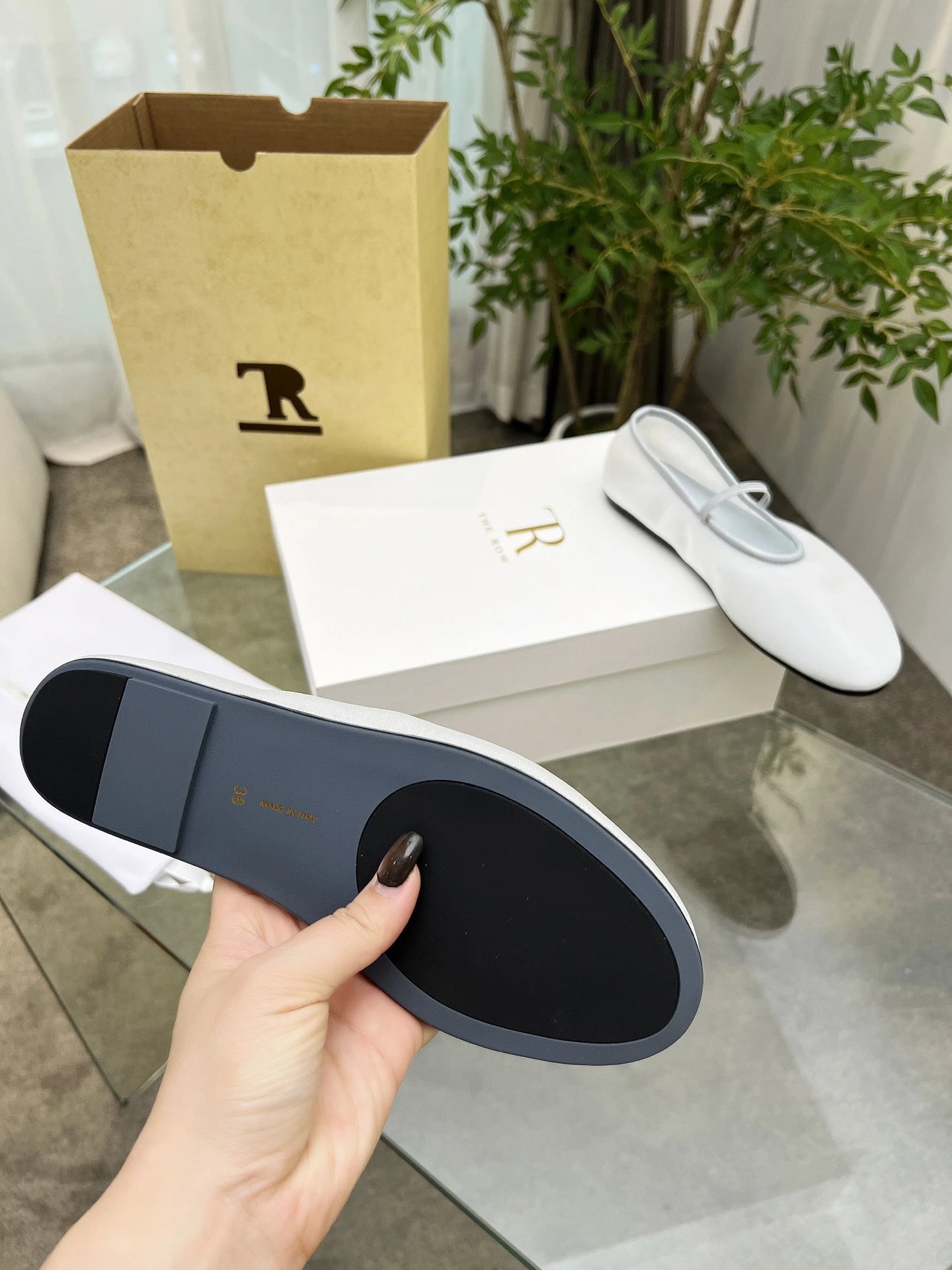 The Row Mary Jane Flat Black Shoes - 32