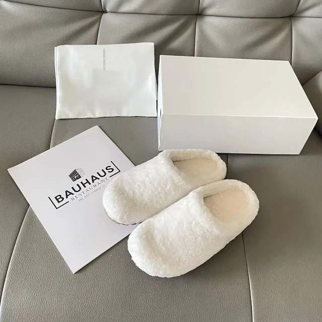 Unbranded Slippers Shearling-Lined Closed-Back Slip-On product detail image 2