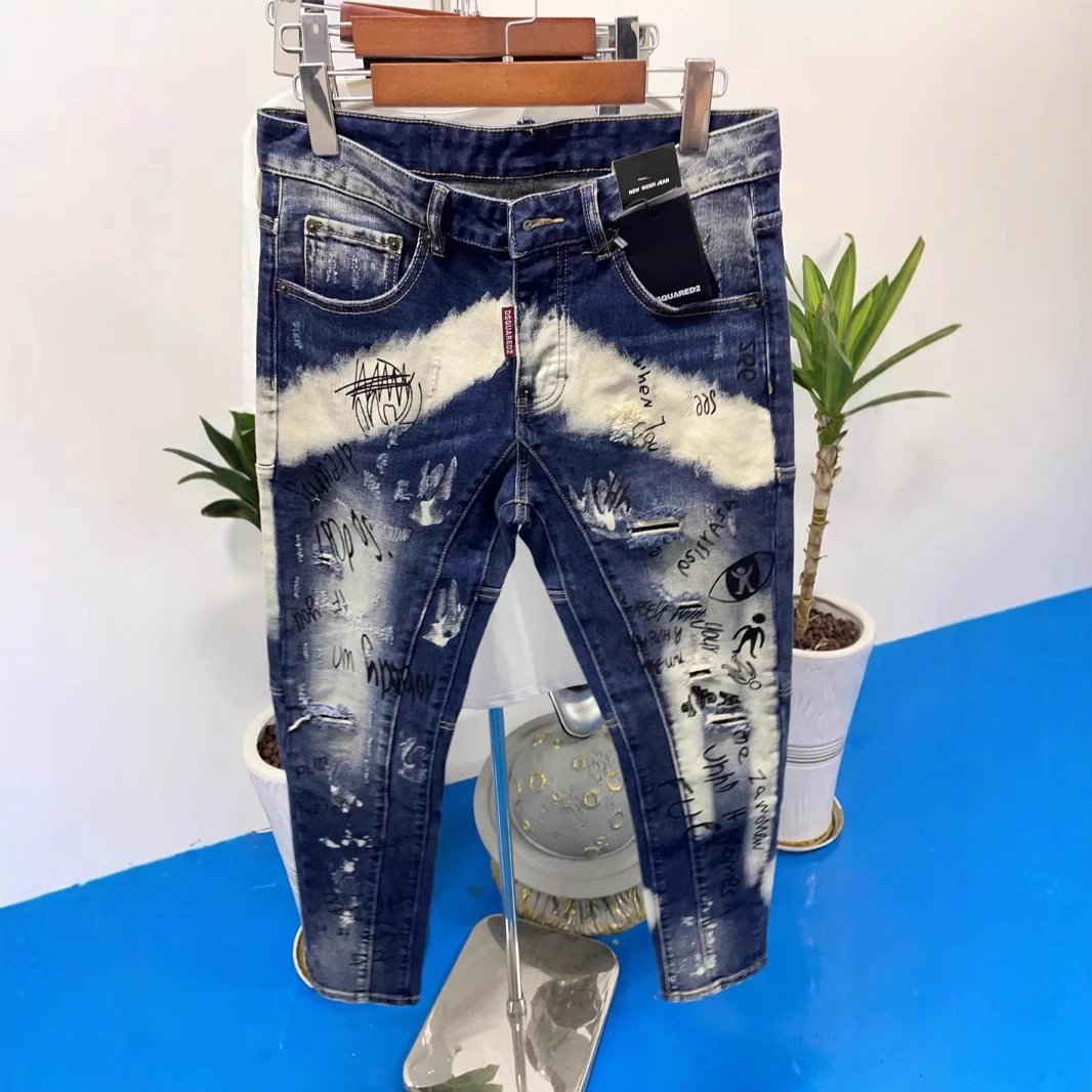 Dsquared2 Graffiti-Print Distressed Denim Shorts Black - 9