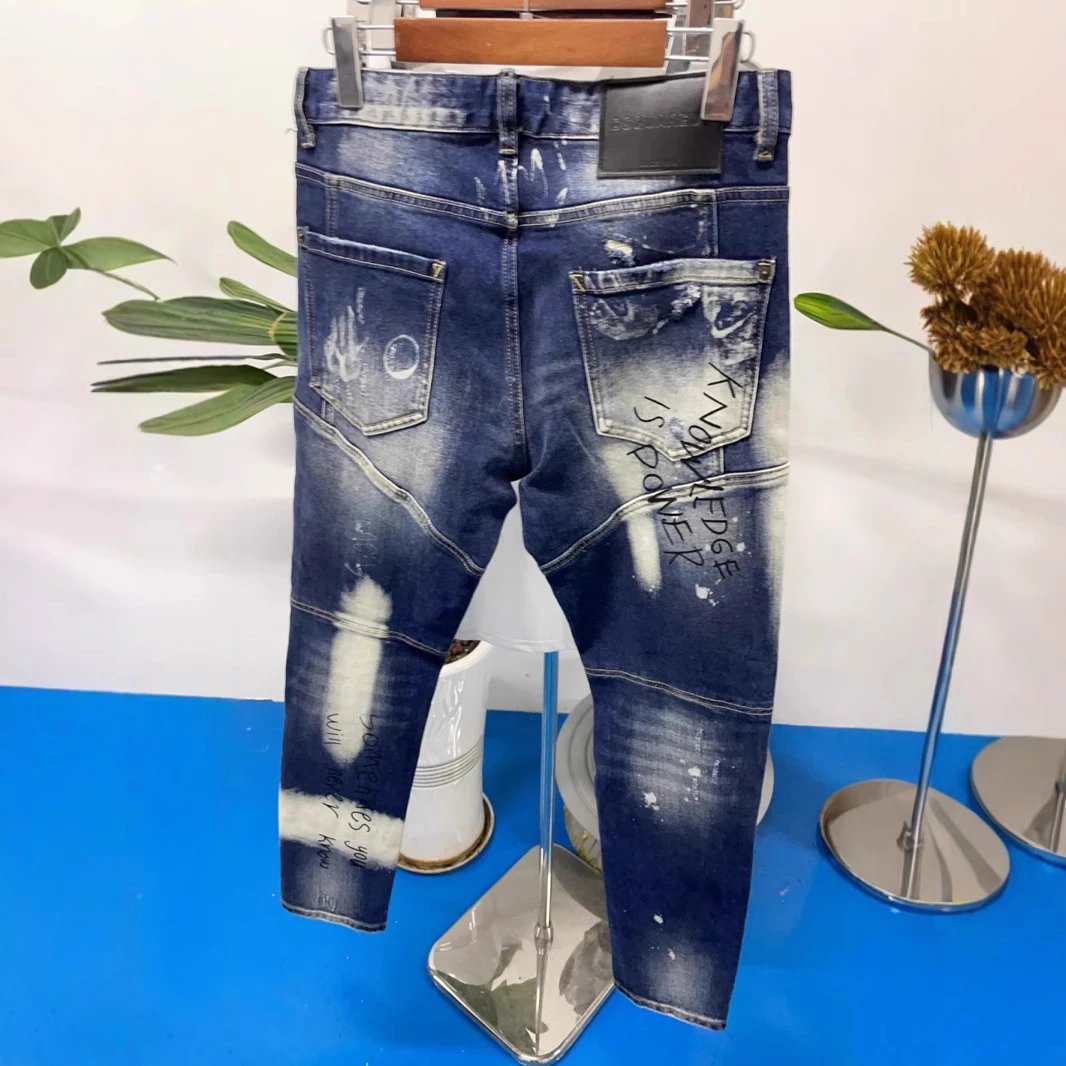 Dsquared2 Graffiti-Print Distressed Denim Shorts Black - 10