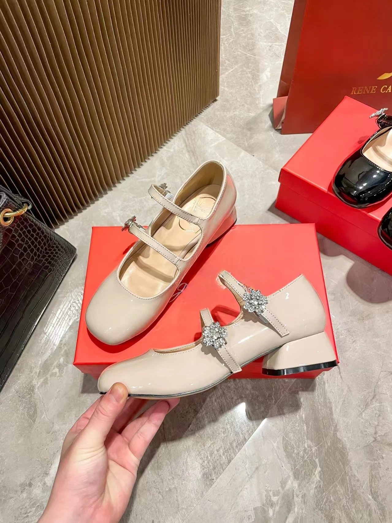 Rene Caovilla Mary Jane Block Heel in Beige Patent Leather Shoes - 3