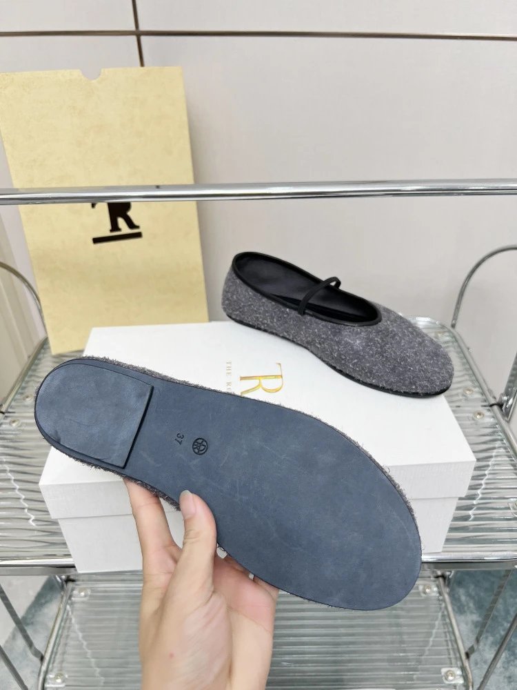 Maison Margiela Tabi Mary Jane Gray Wool-Blend Flat Shoes - 9
