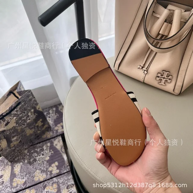 Unbranded Slippers Open-Toe Slides with Textured Strap and Abstract Print Footbed product detail image 12
