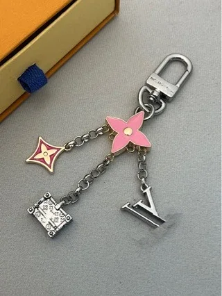 Louis Vuitton Uncategorized Flower and Trunk Charm Keychain product detail image 2