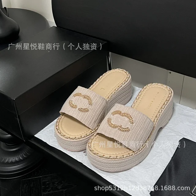 Unbranded Sandals Chain-Trim Platform Slide product detail image 10