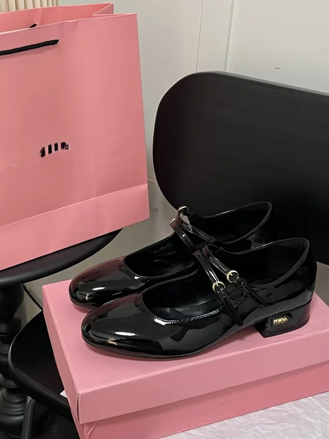 Miu Leather Shoes Patent Double-Strap Mary Jane Low-Heel product detail image 1
