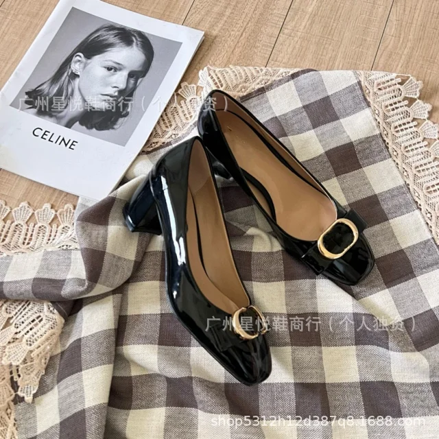 Unbranded High Heels Patent Mary Jane Pumps with Gold-Tone Buckle and Block Heel product detail image 2