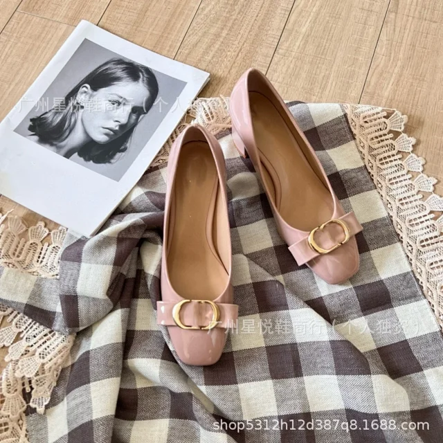 Unbranded High Heels Patent Mary Jane Pumps with Gold-Tone Buckle and Block Heel product detail image 11
