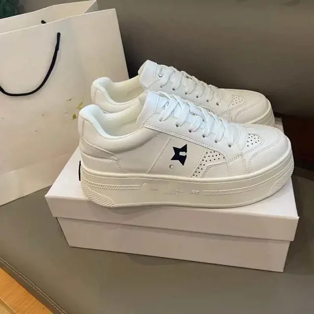 Unbranded Sneakers Low-top lace-up platform with star side detail product detail image 3