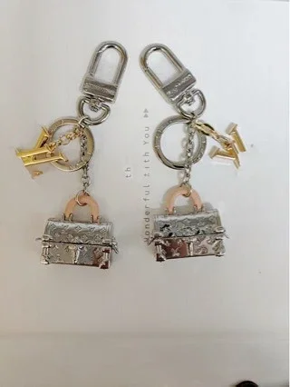 Louis Vuitton Uncategorized Flower and Trunk Charm Keychain product detail image 5