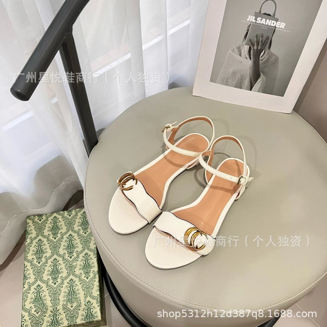 Gucci Marmont Flat Sandals Gold Metallic Sandals - 11