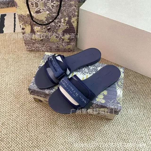 Dior Slippers Embroidered Logo Strap Flat Slides product detail image 6