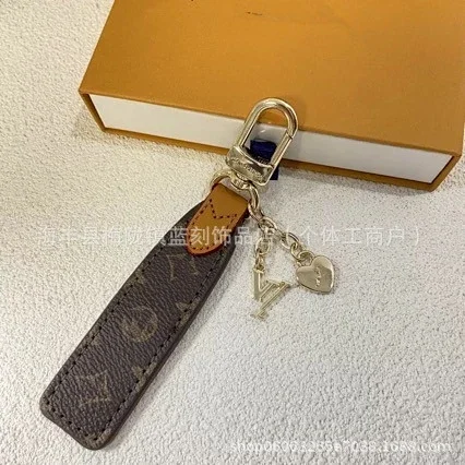 Louis Vuitton Uncategorized Leather Keychain with LV Charm product detail image 2