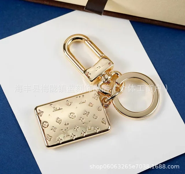 Louis Vuitton Uncategorized Metal Floral Monogram Keychain product detail image 4