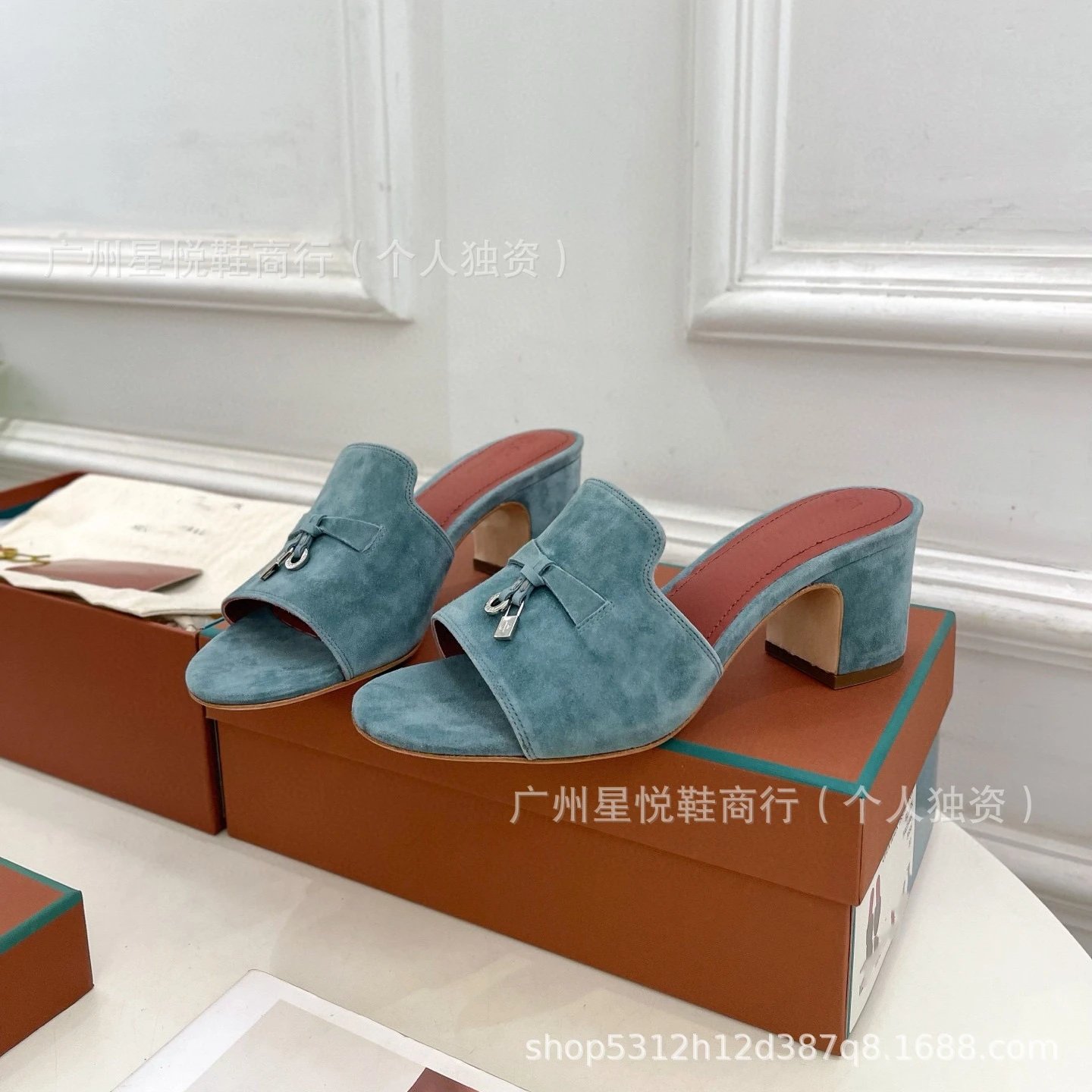 Hermès Oran Mule Yellow Suede Block Heel Sandals - 8