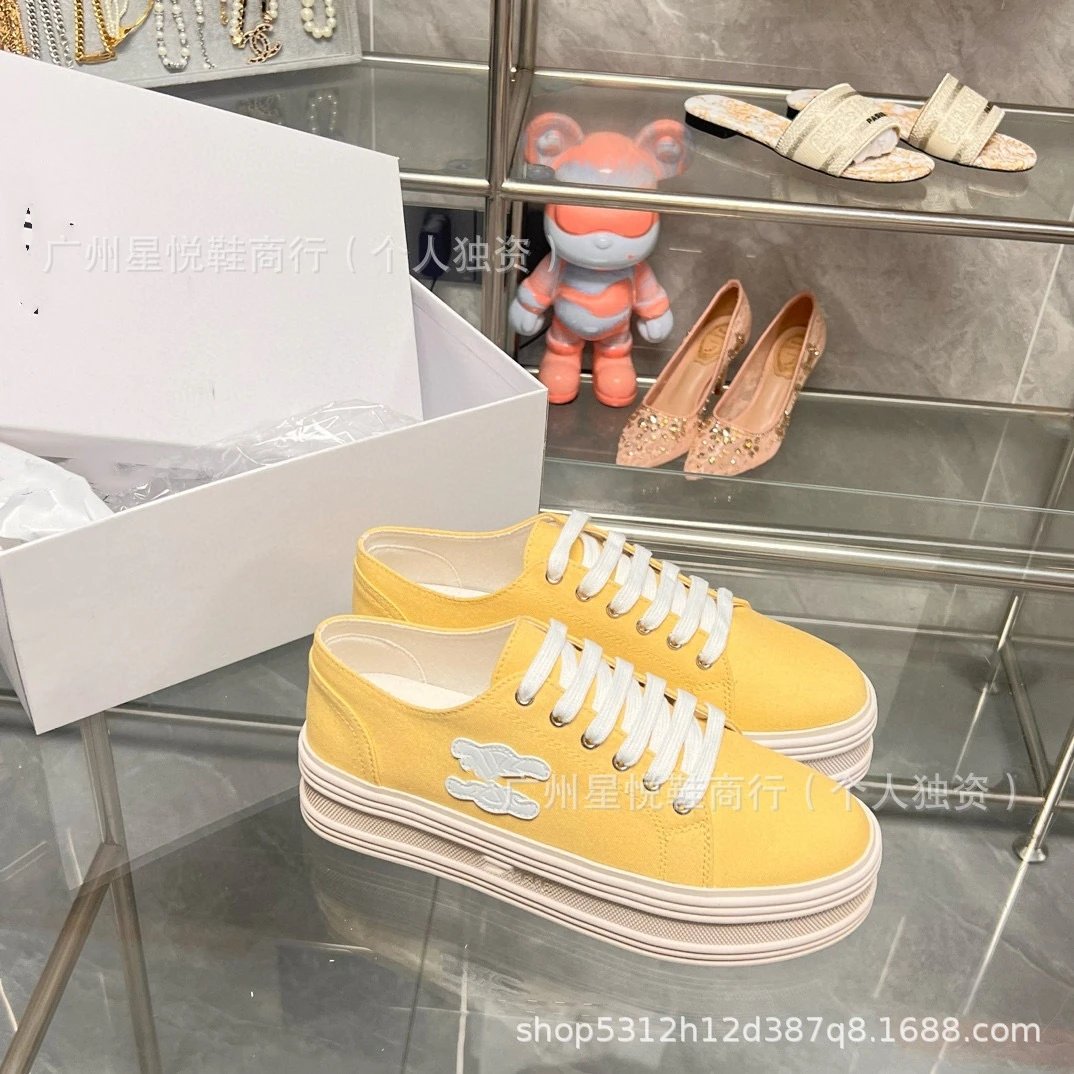 Lacoste Croco Embroidered Platform Canvas Sneakers White - 11