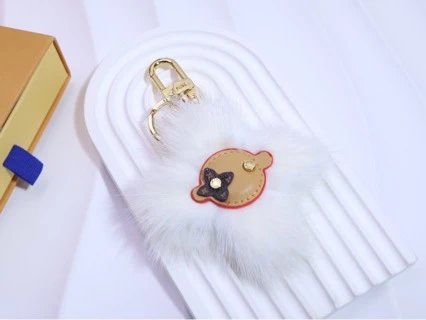 Fendi Baguette Fur Keychain Gray - 2