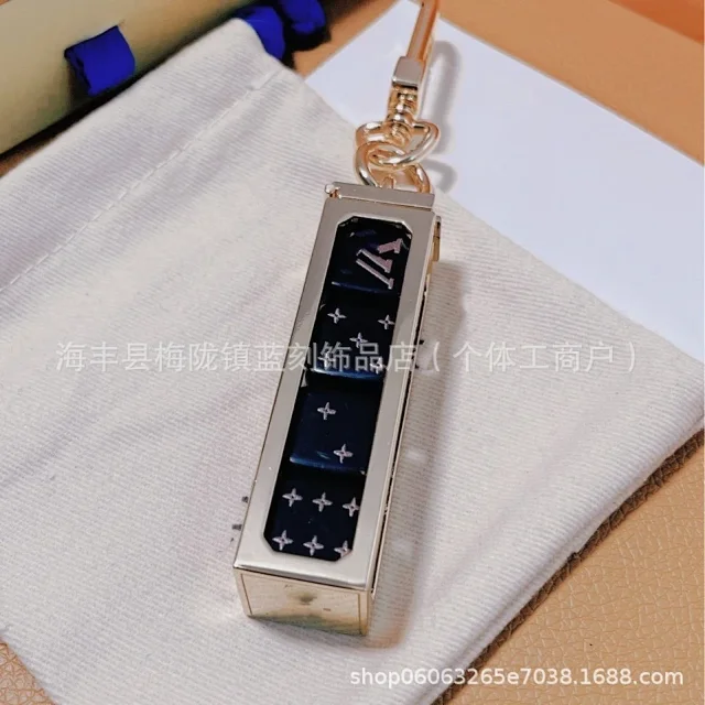 Louis Vuitton Dice Keychain Pendant product detail image 4