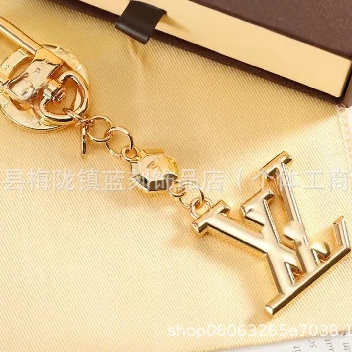 Louis Vuitton Uncategorized LV Monogram Four-Leaf Clover Charm Keychain image 3