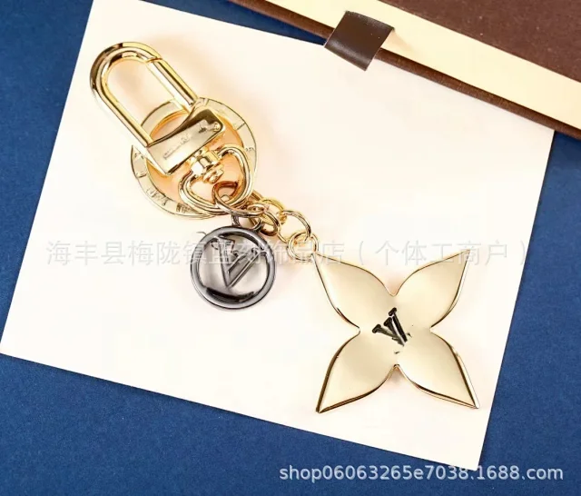 Louis Vuitton Uncategorized Metal Floral Monogram Keychain product detail image 6