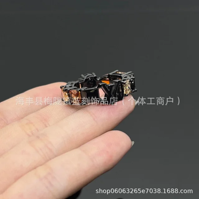 Unbranded Jewelry Prong-Set Rhinestone Eternity Ring product detail image 4