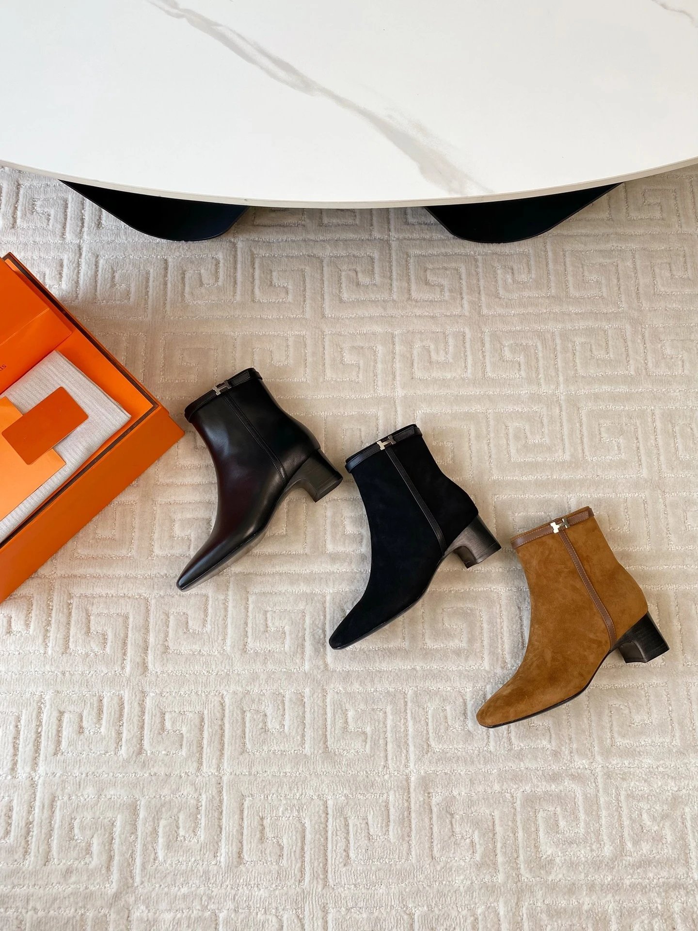 Hermès Chloé Ankle Boots Black Suede - 2