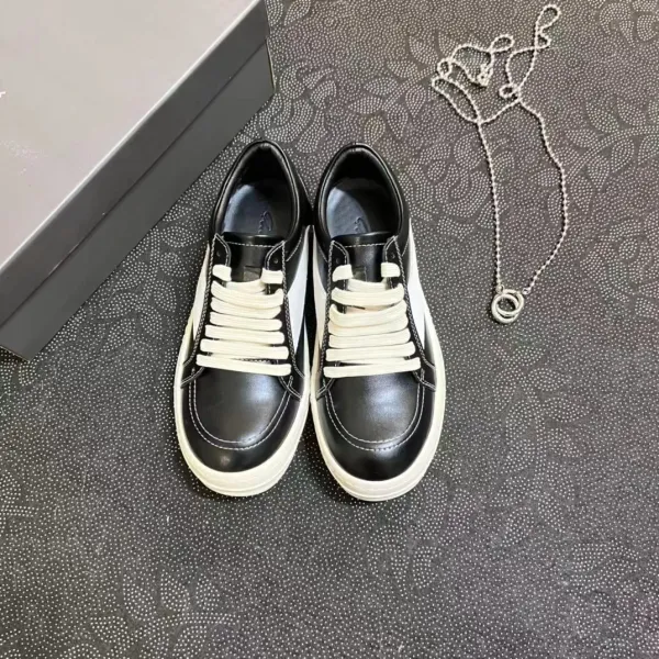 Alexander McQueen Oversized White Leather Sneakers - 3