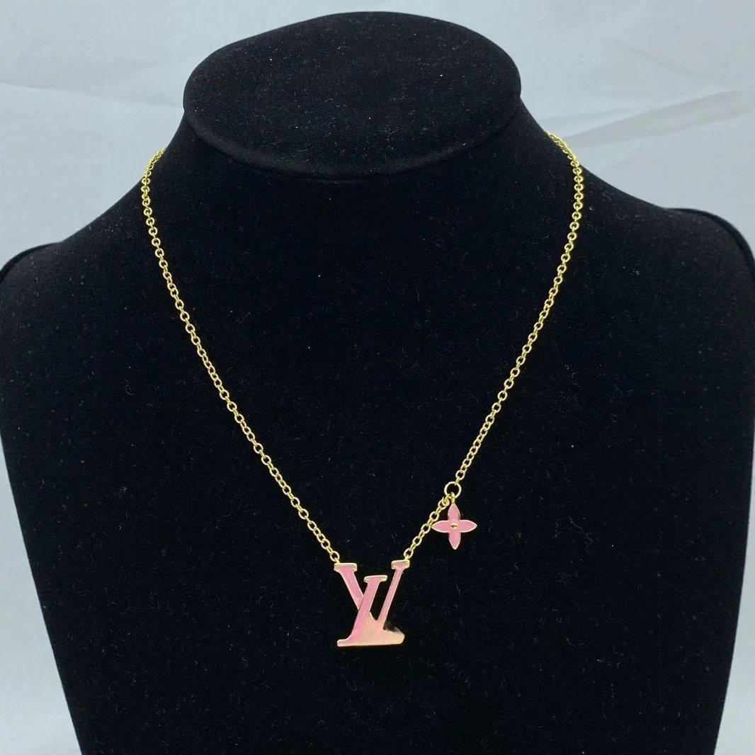 Louis Vuitton Jewelry LV Letter and Four-Petal Flower Pendant Necklace image 4