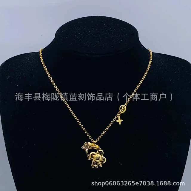 Unbranded Jewelry Gold-Tone Pendant Necklace product detail image 6