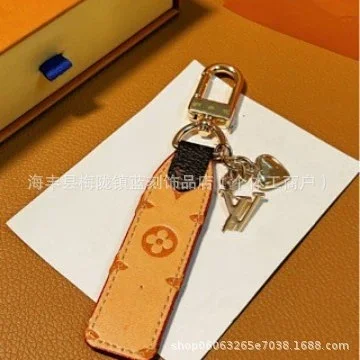 Louis Vuitton Uncategorized Leather Keychain with LV Charm product detail image 1