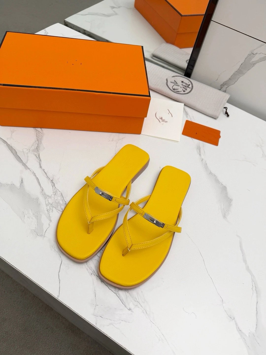 Hermès Oran Flat Sandals Emerald Green Slippers - 6