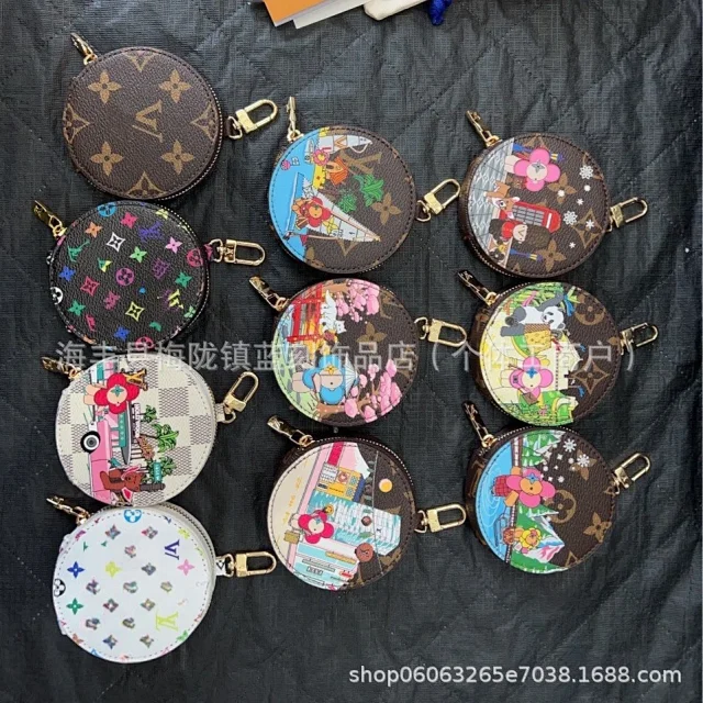 Louis Vuitton Wallets & Card Holders Round Zip Coin Purse Keychain with Cartoon Print product detail image 1