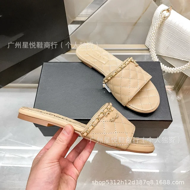 Chanel Sandals Quilted chain-strap slide product detail image 12